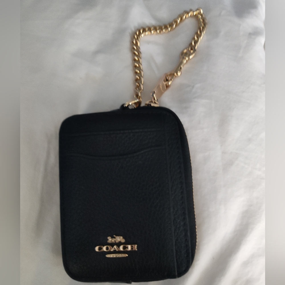 New Coach Black Leather Card Holder with Gold Chain Zipper